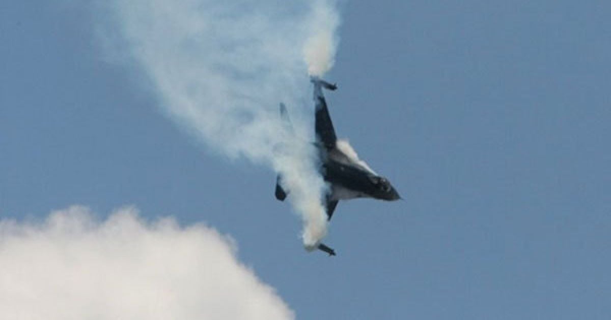 У Туреччині розбився винищувач F-16: що з пілотом
