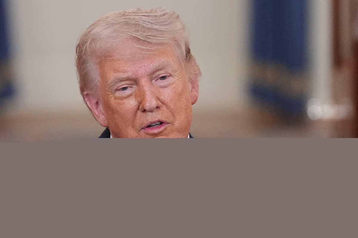 Președintele Donald Trump a semnat două ordine executive menite să restrângă acordarea automată a cetățeniei americane prin naștere