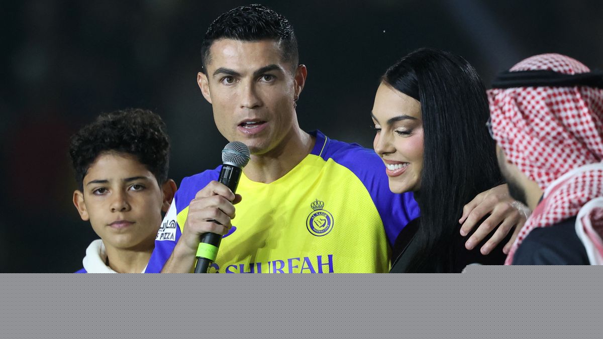 Cristiano Ronaldo confirms wedding with Georgina Rodriguez days after bride mobbed in Portugal