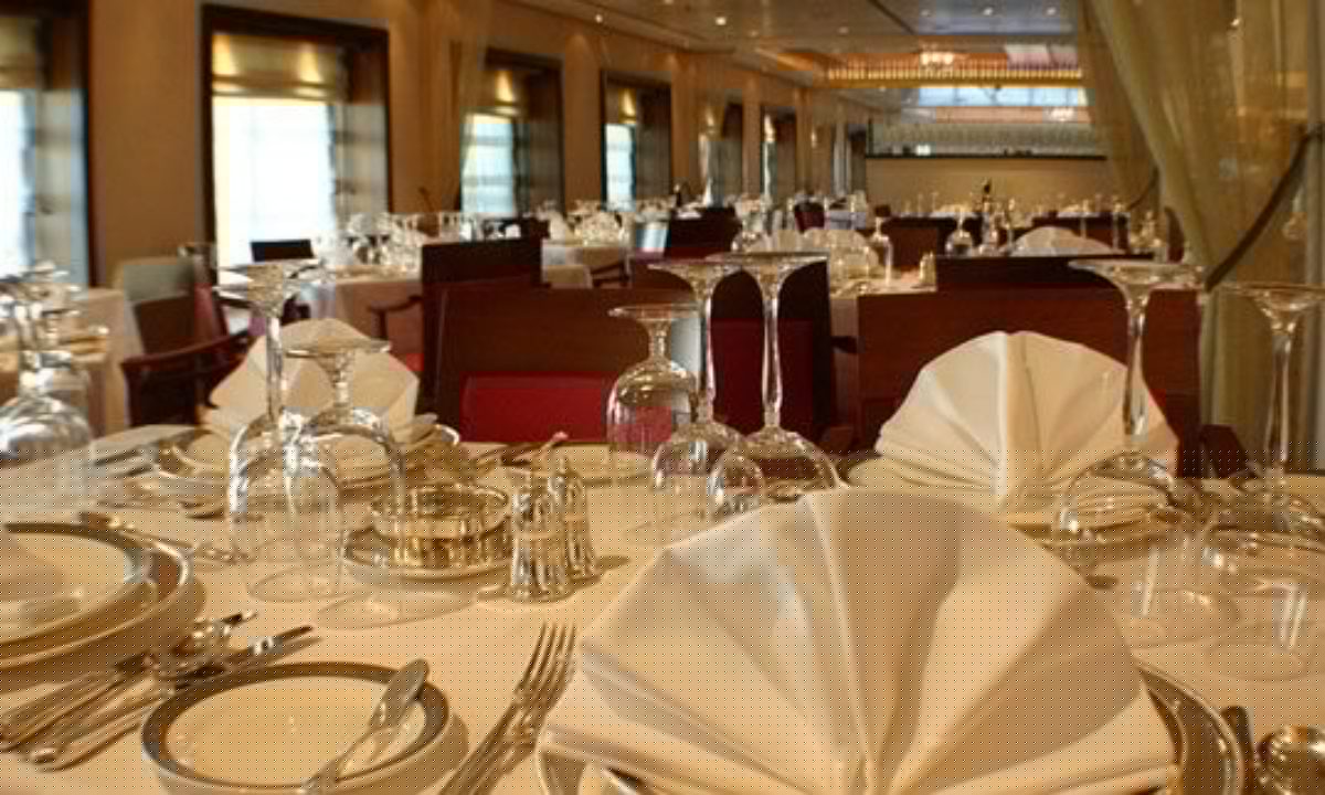 Comment on Top 10 Rules for Fine Dining by Fine Dining Etiquette – A Super Easy Guide – lanzerac.electricegg.site