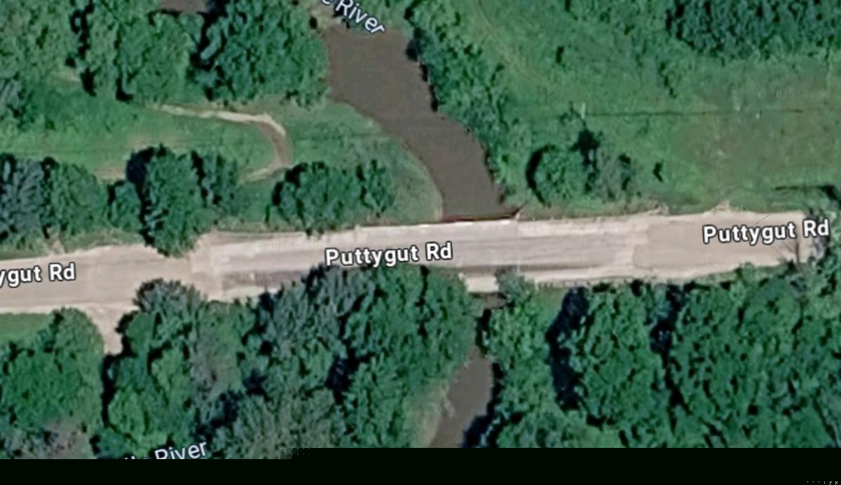 Looking for a Good Scare? Visit the Puttygut Bridge at Night