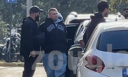 Plagoset rëndë me thikë shqiptari në qelitë greke, kush është 45-vjeçari me të shkuar të errët kriminale