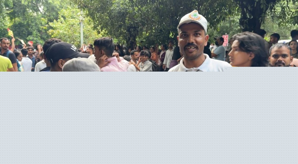 ‘Courage to remain peaceful amid lathi charges and tear gas’