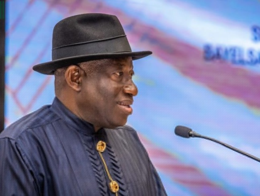 Jonathan commissions 18 completed township roads in Bauchi