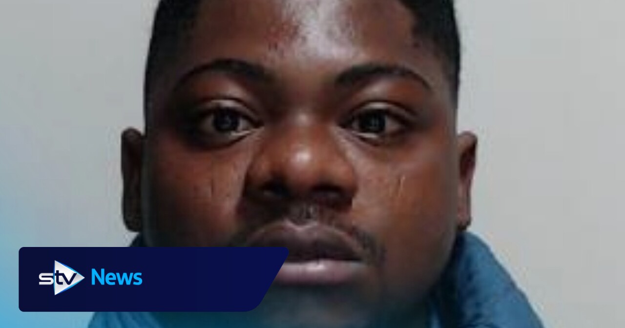 Man who tried to kill estranged wife on Edinburgh street in front of daughter jailed