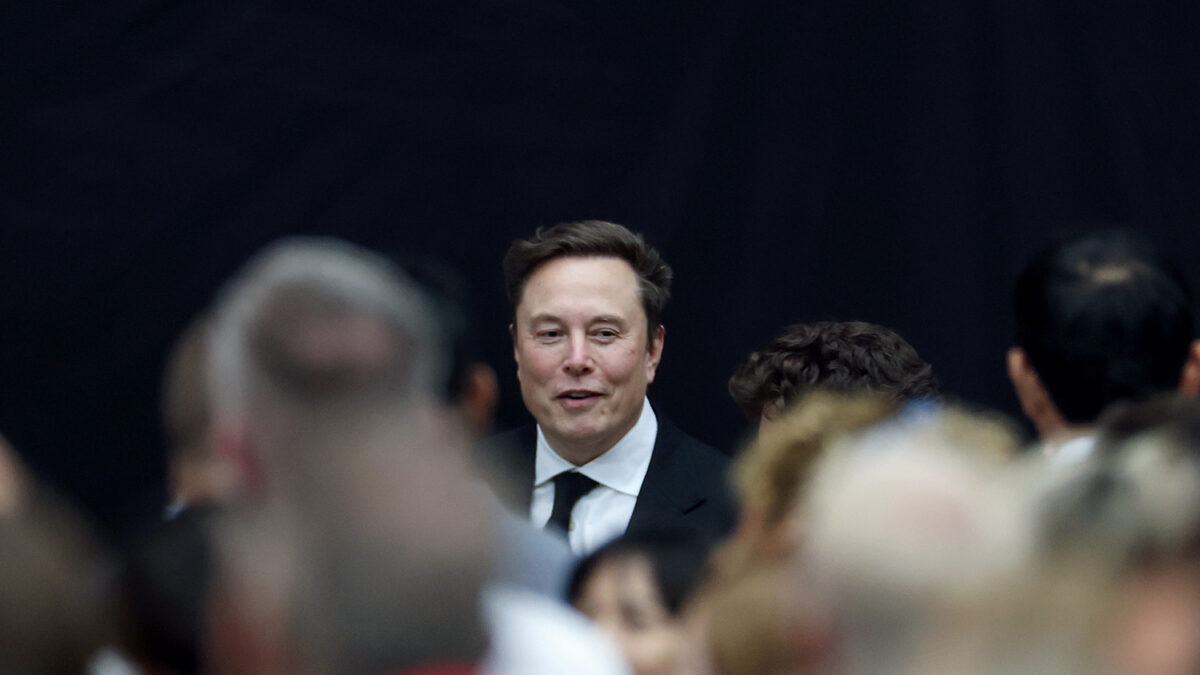 Elon Musk’s SpaceX Took Money Directly From Chinese Investors, Company Insider Testifies