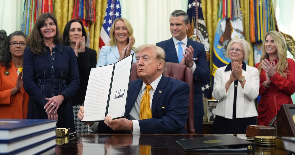 Did You Miss Trump Telling a Lib Reporter to Shut Up Because They're Fake News?