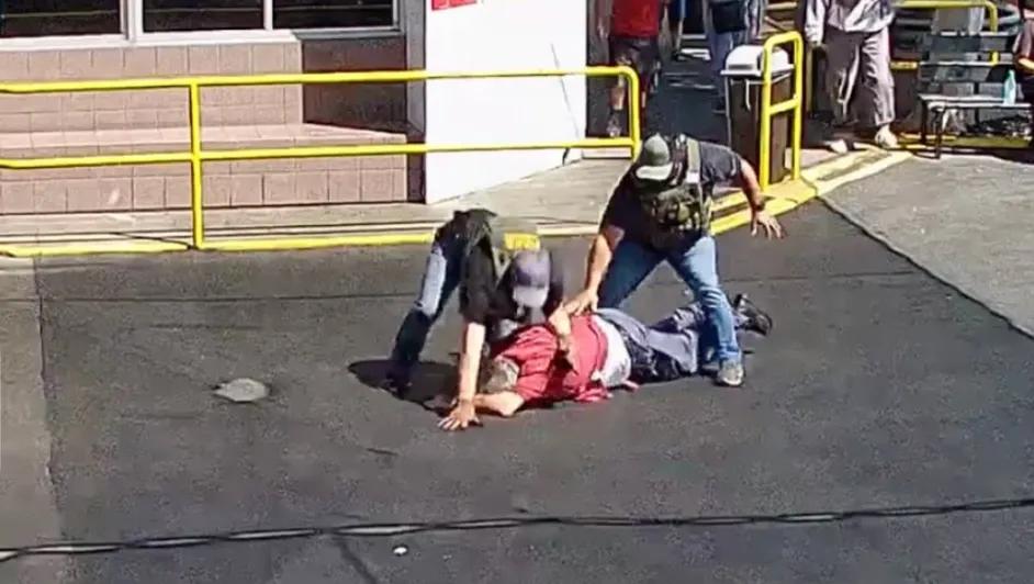 Agentes del ICE agreden a hombre de 79 años