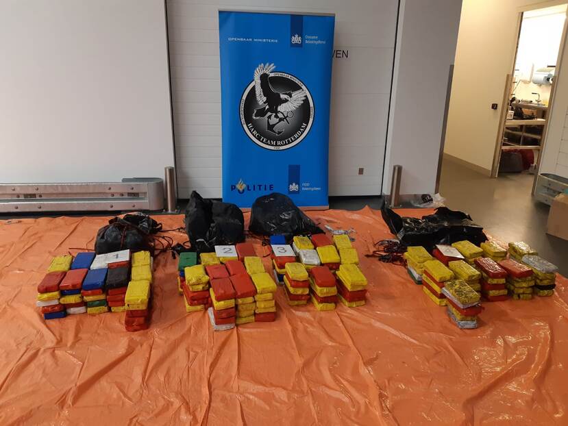 Comment on Dutch Customs finds 220 kilos of drugs in tanker’s sea locker by Drug Trafficking – SafeSeas' Evidence Base