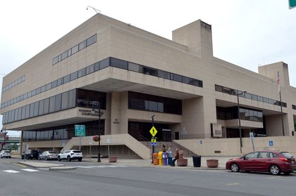 Trial Court seeks dismissal of lawsuit over detainee’s hanging death while in lockup