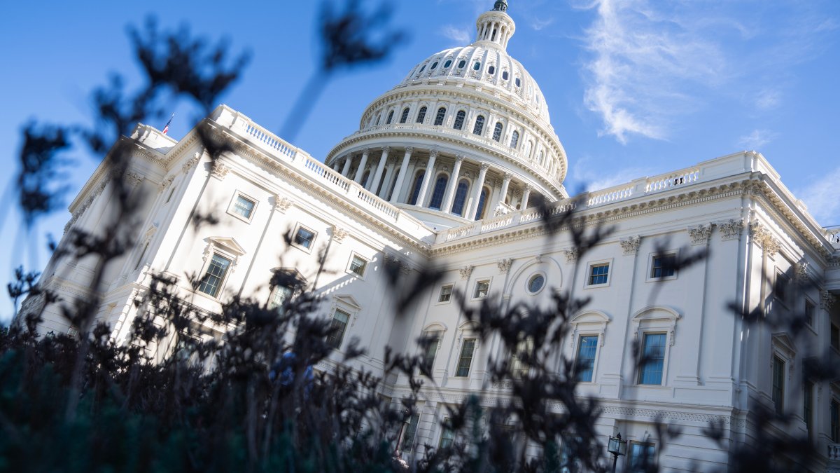 Vote to end government shutdown fails in Senate as Democrats hold firm on health care demands