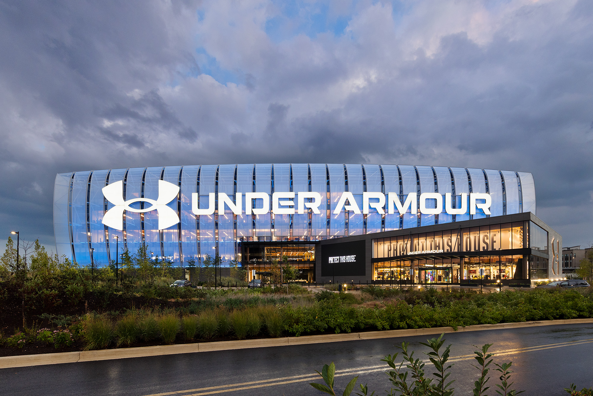 Under Armour (NYSE: UAA) Stock Slides 8.6% As Company Slashes Revenue Guidance For 2027