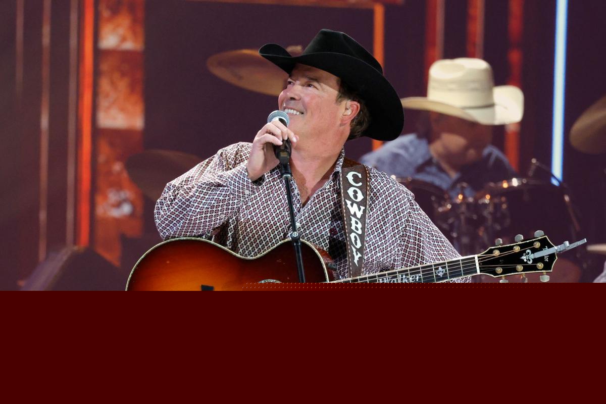 Clay Walker’s Live Shows Look a Lot Different These Days