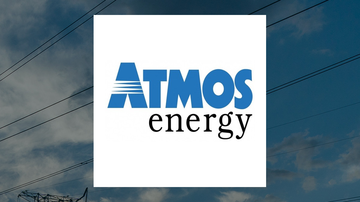 Financial Comparison: Atmos Energy (NYSE:ATO) vs. Superior Plus (OTCMKTS:SUUIF)
