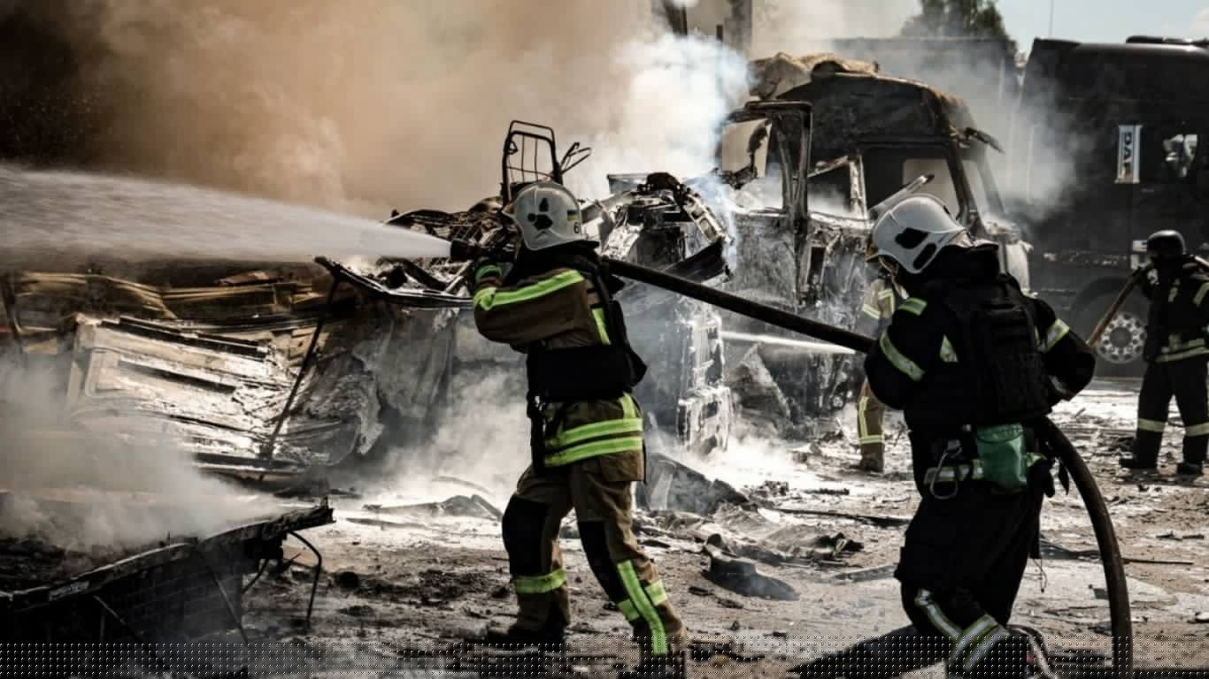 Атака дронів на Балаклійську громаду: влучання у сільгосппідприємство