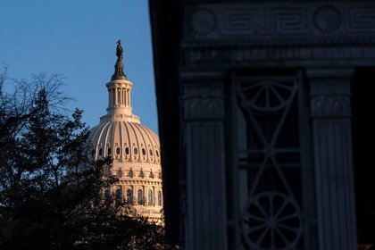 Senate blocks massive funding bill, with critical talks underway to avoid government shutdown