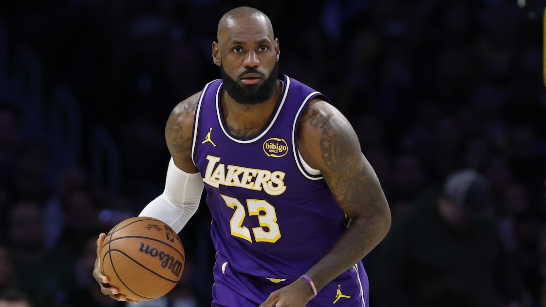 LeBron James' Historic Projected NBA Career Earnings Revealed After 76ers Free-Agent Contract
