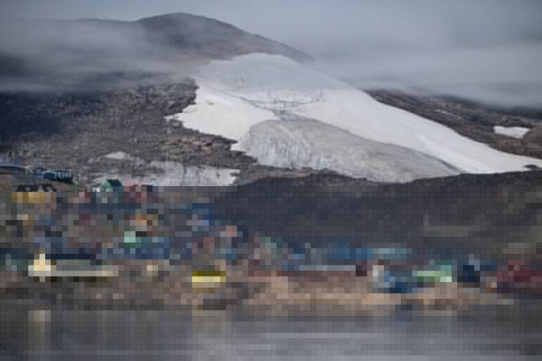 US company stokes Greenland tensions by unloading drilling gear
