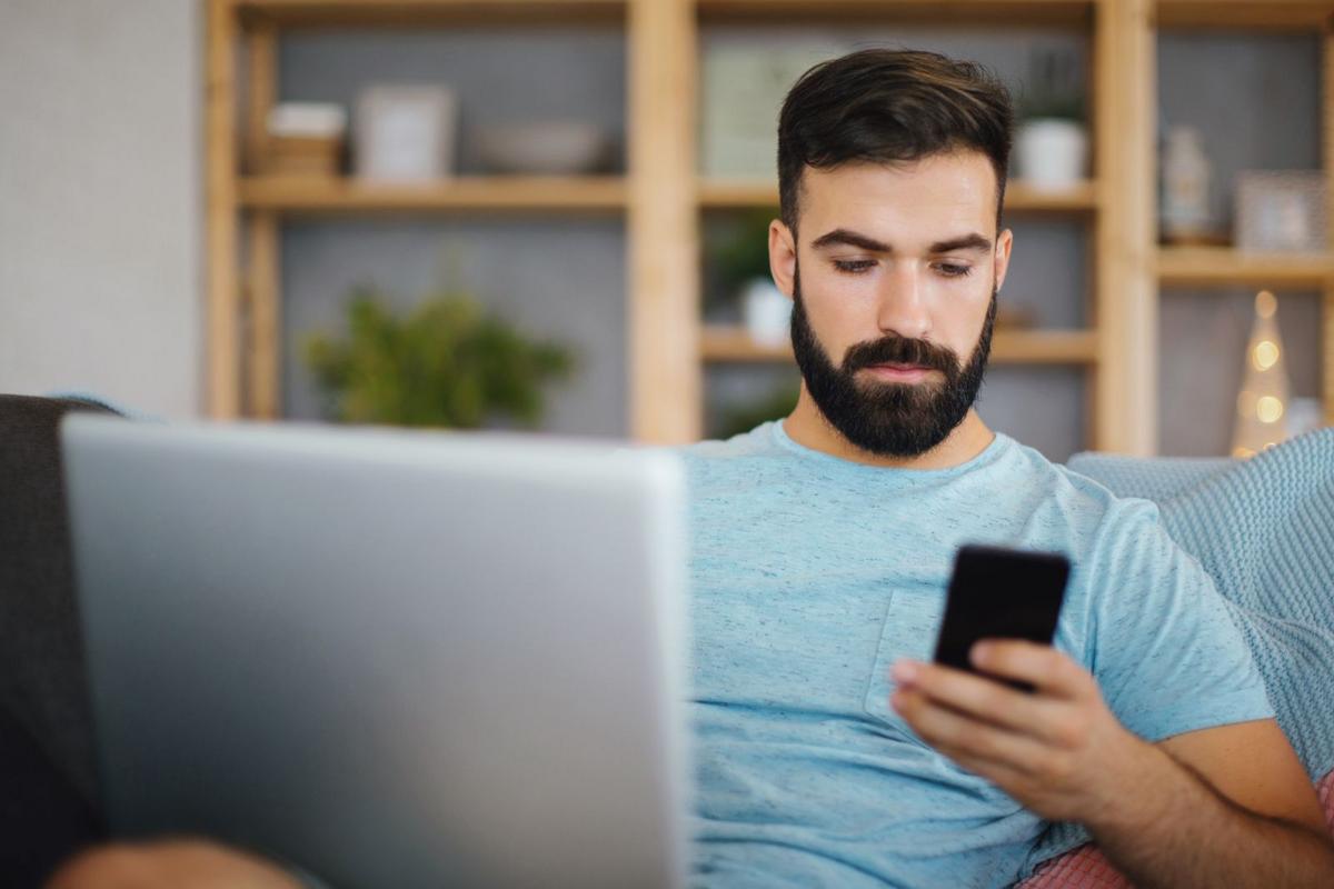 How Phone Screen Time Is Changing Your Body, Not Just Your Mind