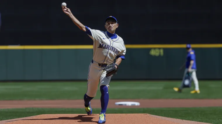 Mariners legend Ichiro Suzuki is taking the field with Seattle playoff run on deck