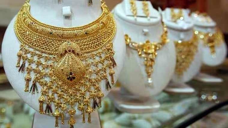 Gold Price in Pakistan drops to Rs426,436 Per Tola amid 2nd Day of Losses