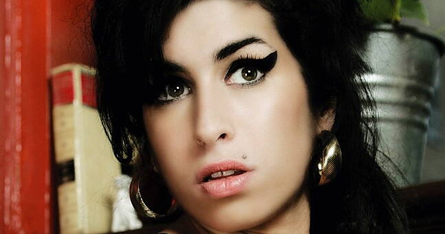 Amy Winehouse's father ordered to pay nearly £1 million to her friends