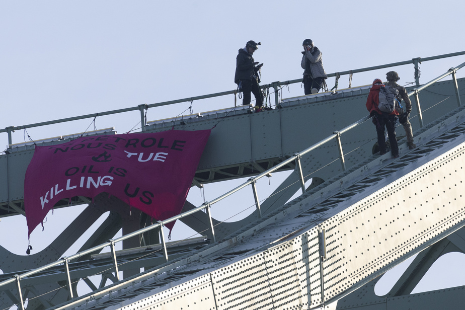 Escalade du pont Jacques-Cartier | Une juge critique le DPCP pour avoir « muselé » les militants écologistes