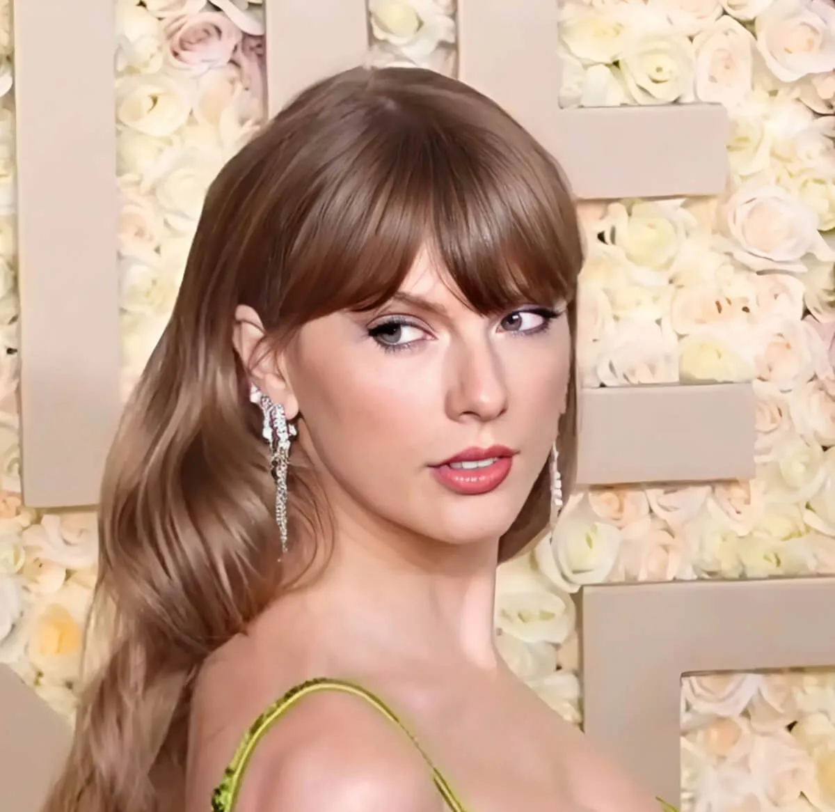 How Taylor Swift Is Spending Her Days Now That She’s a ‘Blissed-Out’ Wife