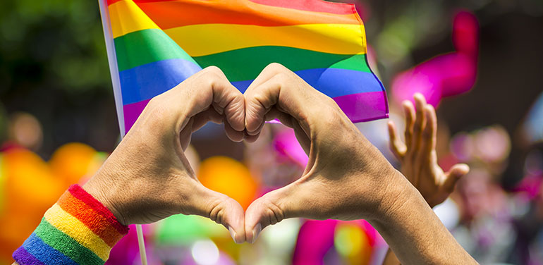 Bombay High Court Adjourns Same Sex Couple's Tax Exemption Plea Till Karnataka High Court Decides Identical Matter