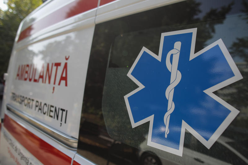 Cazul „ambulanței” de la Cluj: Cât plătește statul pentru cei 7 oameni arestați sub acuzația că au atacat mașina cu topoare și bâte