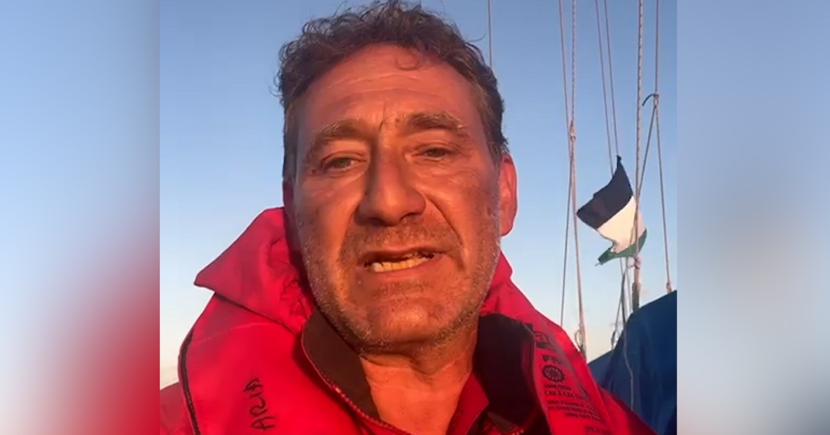 L’inviato del Fatto Mantovani racconta la notte della Flotilla: “Azioni di disturbo, ma proseguiamo verso Gaza. Sappiamo come ha intenzione di intercettarci Israele”