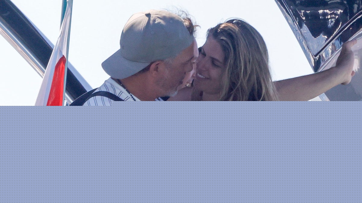 Alejandro Sanz y Stephanie Cayo no esconden su amor: 20 años de diferencia y una química arrolladora