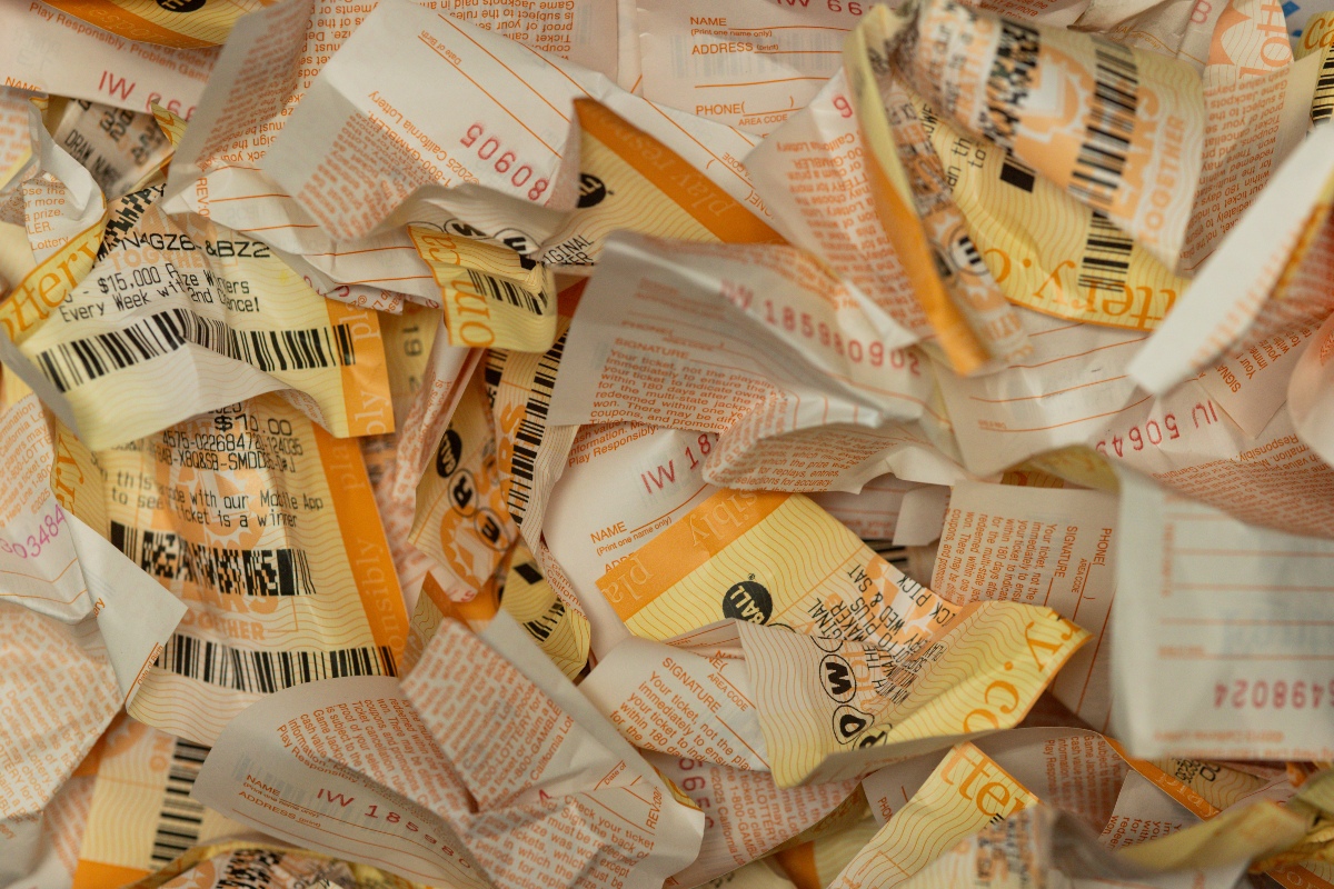 Five Powerball Tickets Nearly Hit Jackpot as Prize Soars to $905 Million for Aug. 10 Drawing