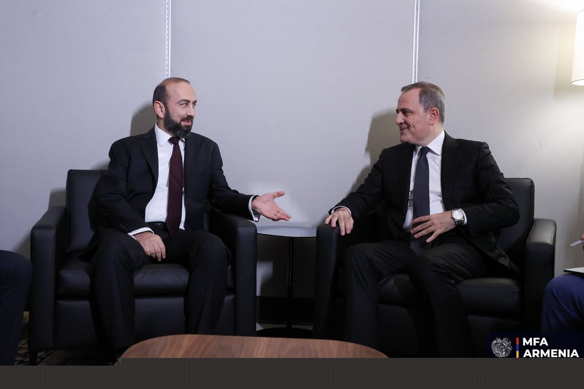 Armenian, Azerbaijani FMs meet in New York to discuss peace agenda
