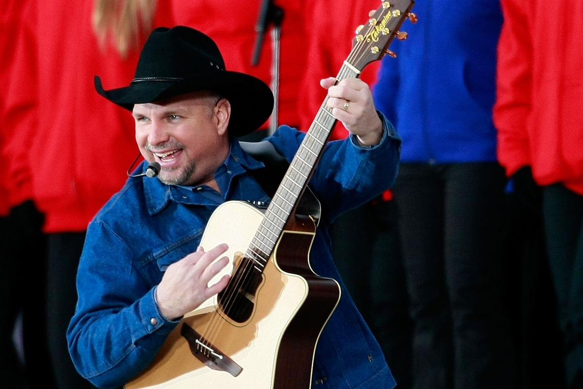 What Songs Will Be in Garth Brooks' Setlist for His 2026 Tour?