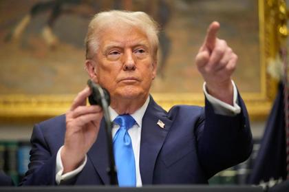 Dr. Trump? The president reprises his COVID era, this time sharing unproven medical advice on autism