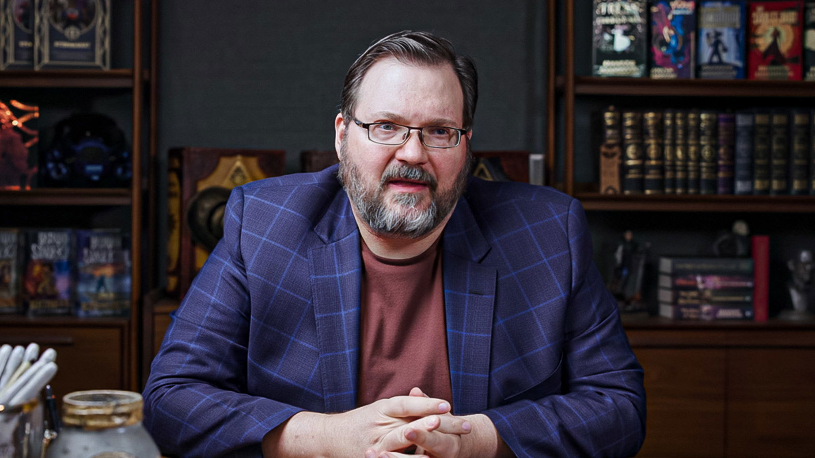 Brandon Sanderson’s Mistborn Movie Must Follow the One Rule That Stopped Him From Finishing The Winds of Winter