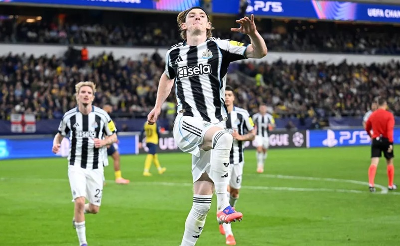 Gordon Inspires Newcastle To Historic Win Against Saint-Gilloise