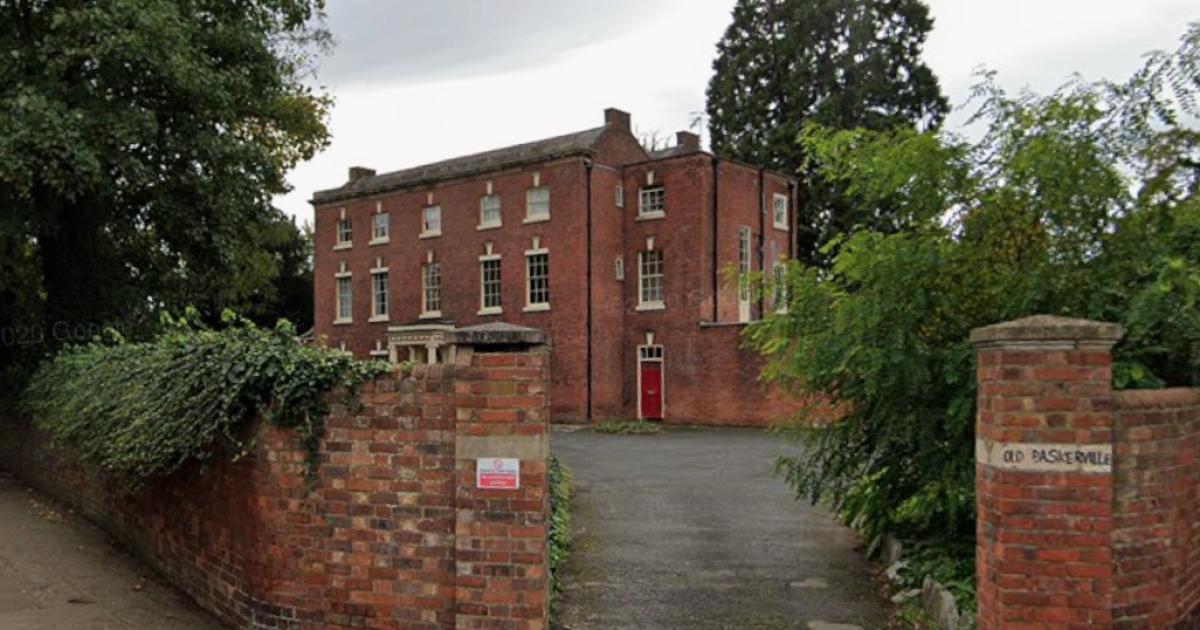 Detached house could be built in grounds of listed building
