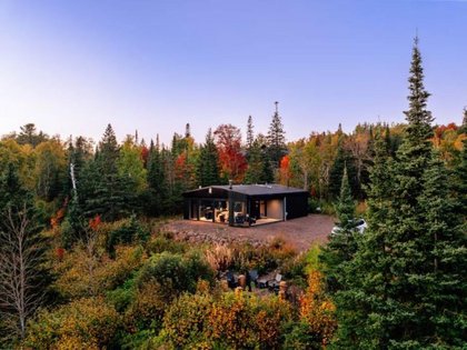 This Shipping Container Cabin Might Be Minnesota’s Coolest Airbnb