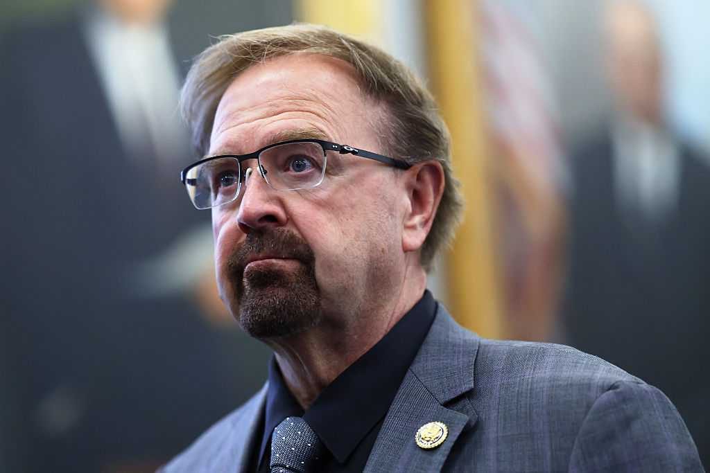 Rep. Chuck Edwards abandons reelection bid after ethics panel report released