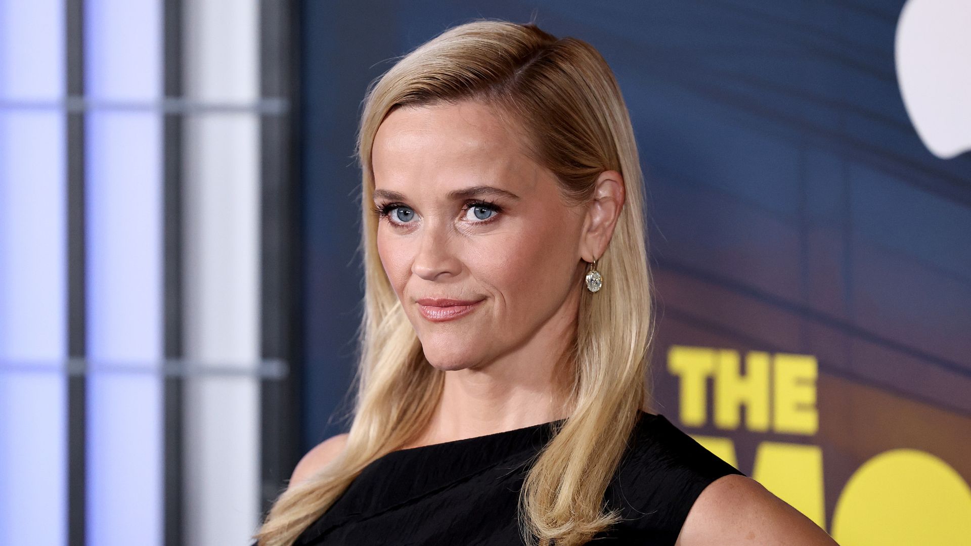 The Uplifting Trend Reese Witherspoon Began Just Before Her Dad Was Hospitalized