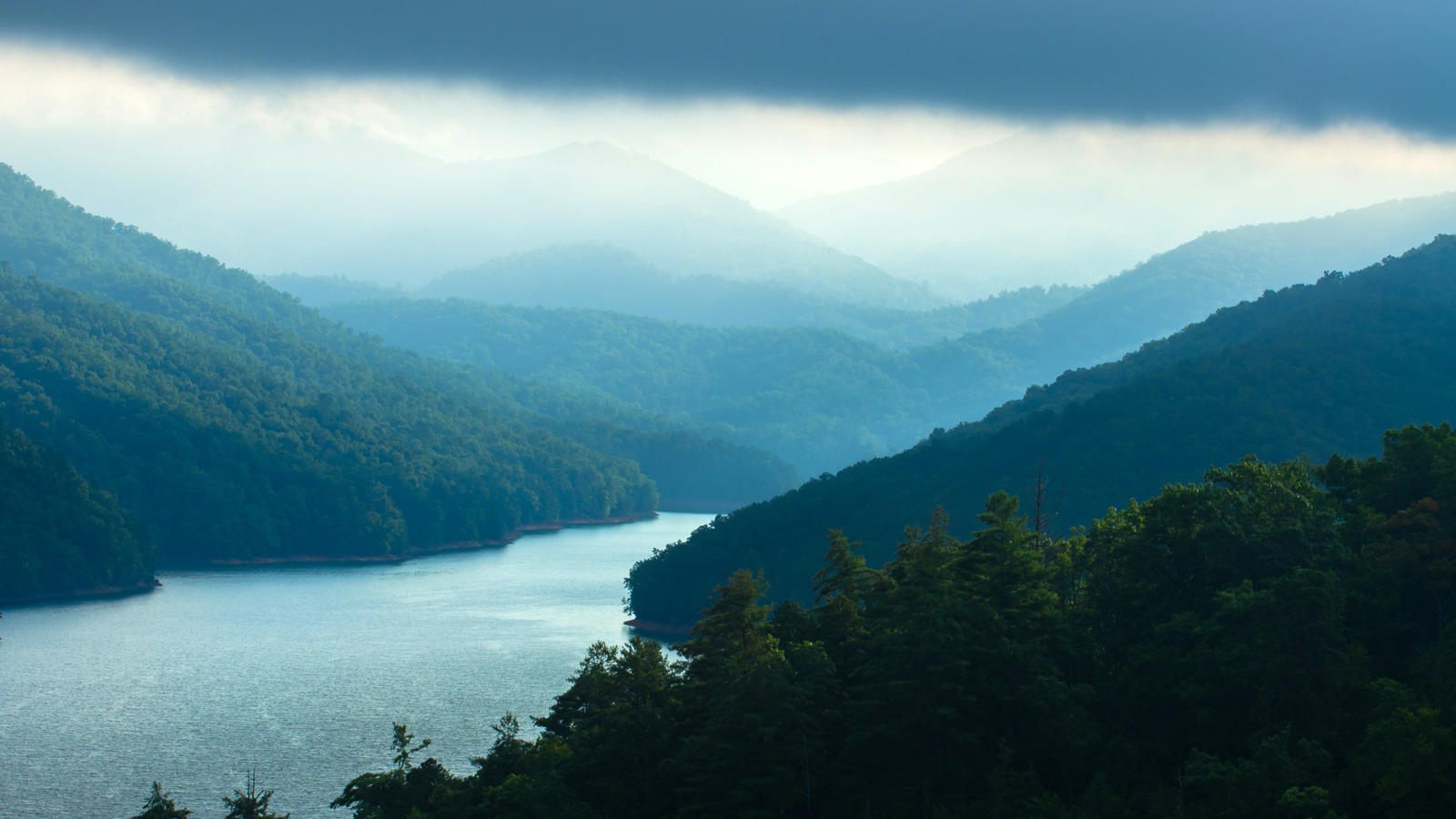 A Once-Thriving North Carolina Lumber Town Is Now An Abandoned Destination With Eerie History And Fishing