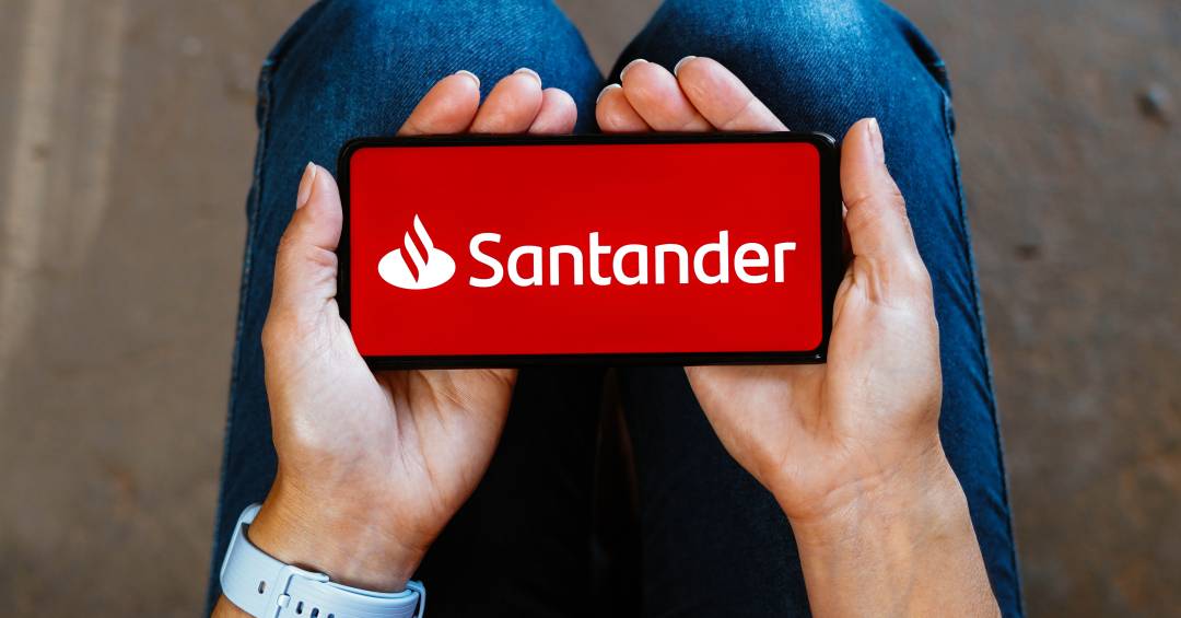 Santander lança oferta de até R$ 11,2 bilhões por fatia no Brasil