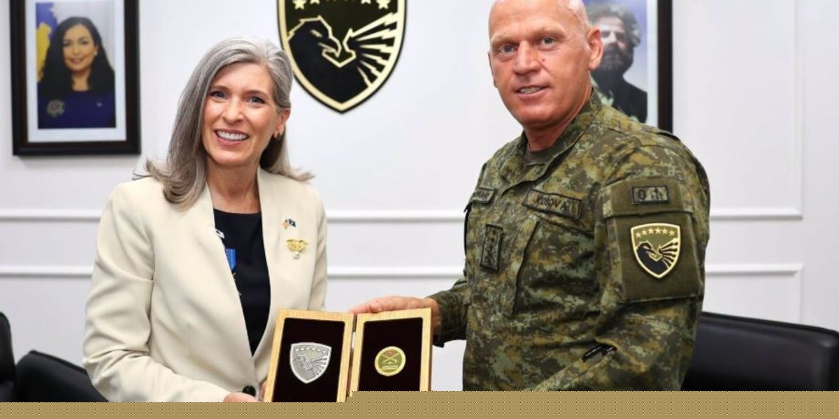 Jashari pret senatoren amerikane Ernst, diskutojnë për të ardhmen e FSK-së dhe bashkëpunimin në siguri