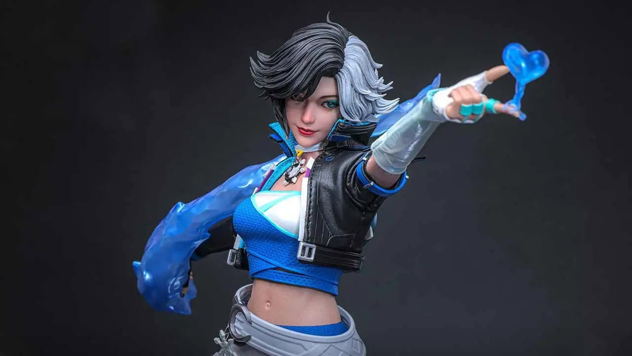 Marvel Rivals’ K-pop superstar Luna Snow gets a sixth scale figure from Hot Toys