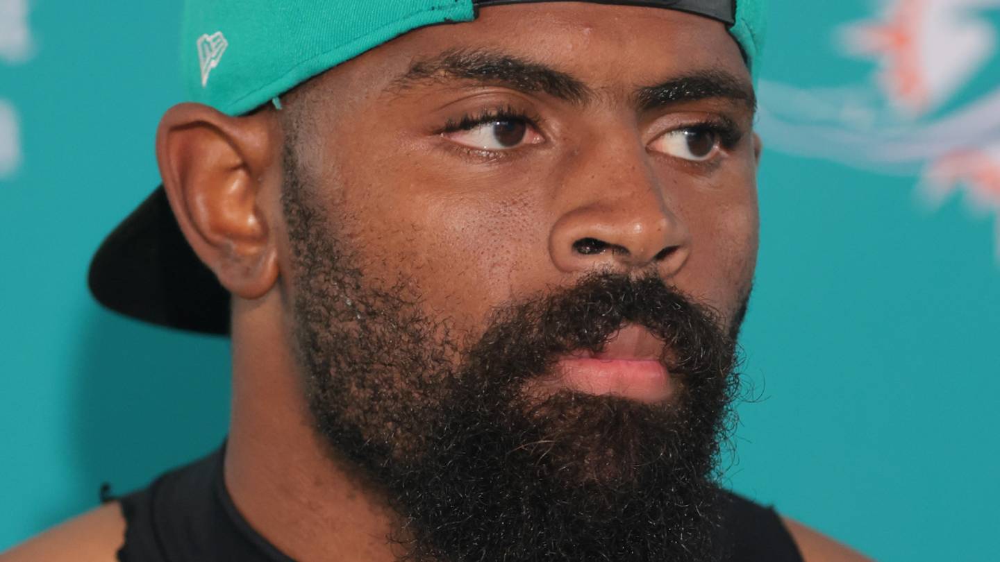 Jordyn Brooks sends blunt message to his teammates as Dolphins camp begins