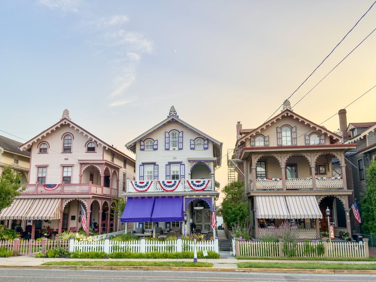 The Town Where Ghosts Never Check Out — and Tourists Are Checking In