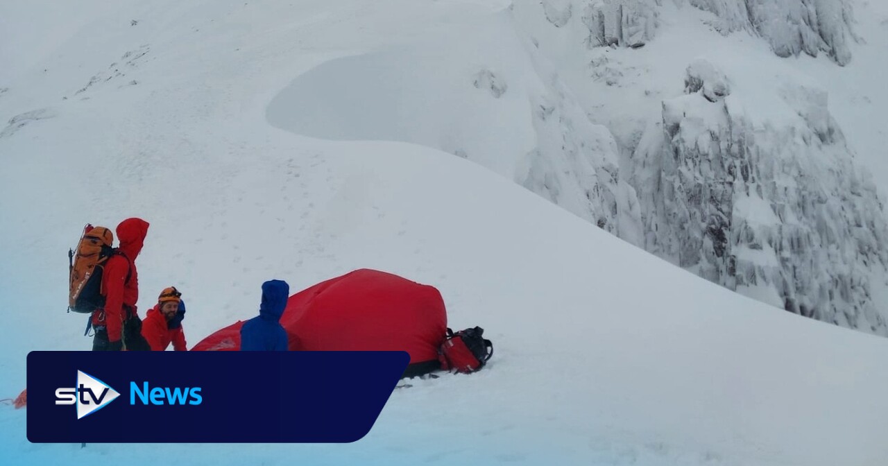 Hillwalker stranded on Bidean nam Bian overnight as rescue abandoned over safety fears