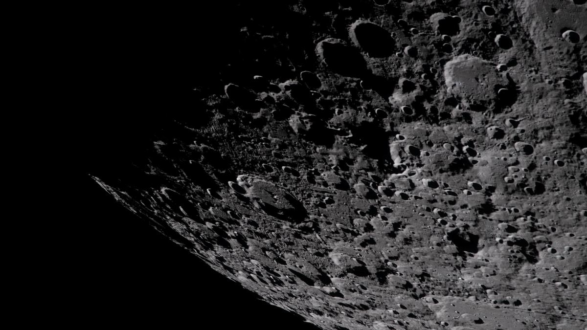 Spent SpaceX Falcon 9 rocket stage crashes into the Moon at 5400 MPH